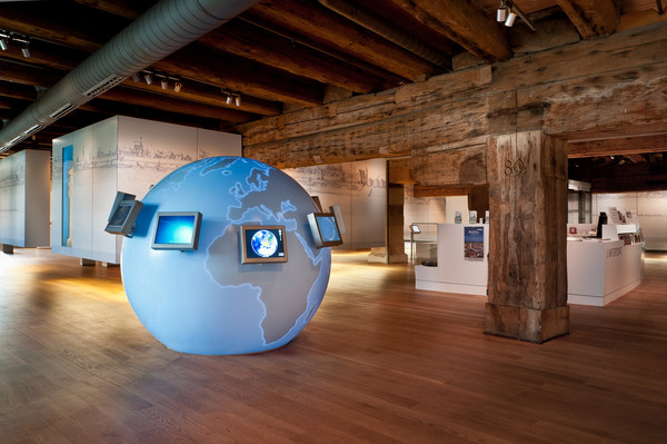 globe made of Solid Surface Material - Photo: Tobias Rathmair, St. Ulrich