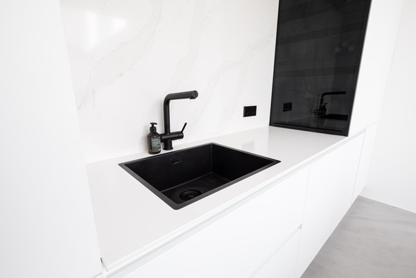 Kitchen worktop made of Quartz Material - Photo: edel-fotografie