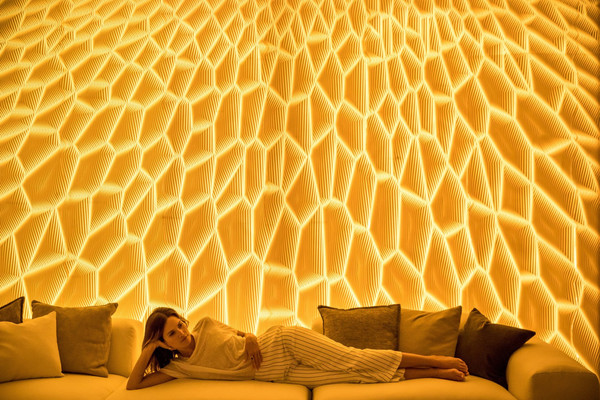 Wall design "Honey" with Backlight - M|R Walls by Mario Romano