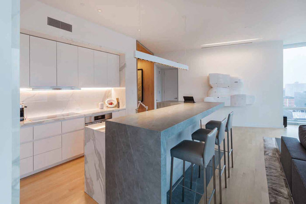 Counter, kitchen worktop and niche back wall made of Porcelain Ceramic - Photo: NEOLITH®