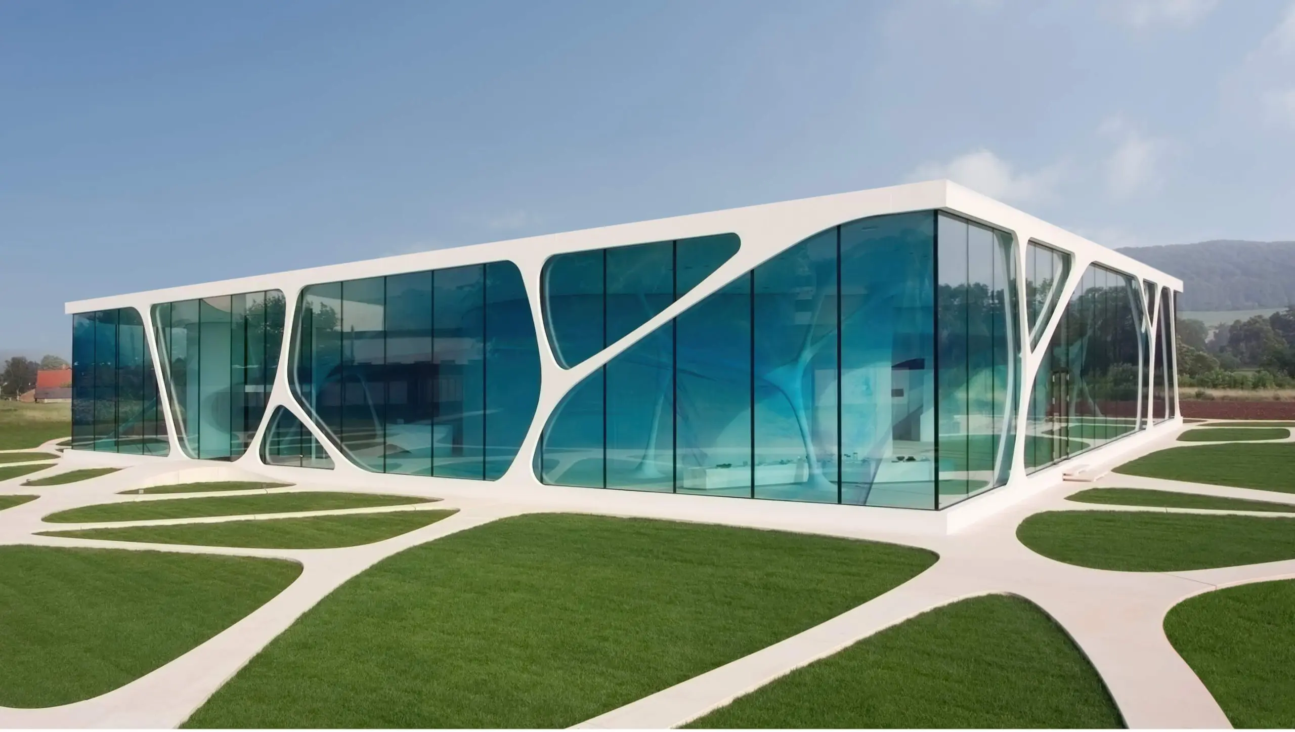 leonardo-glass cube